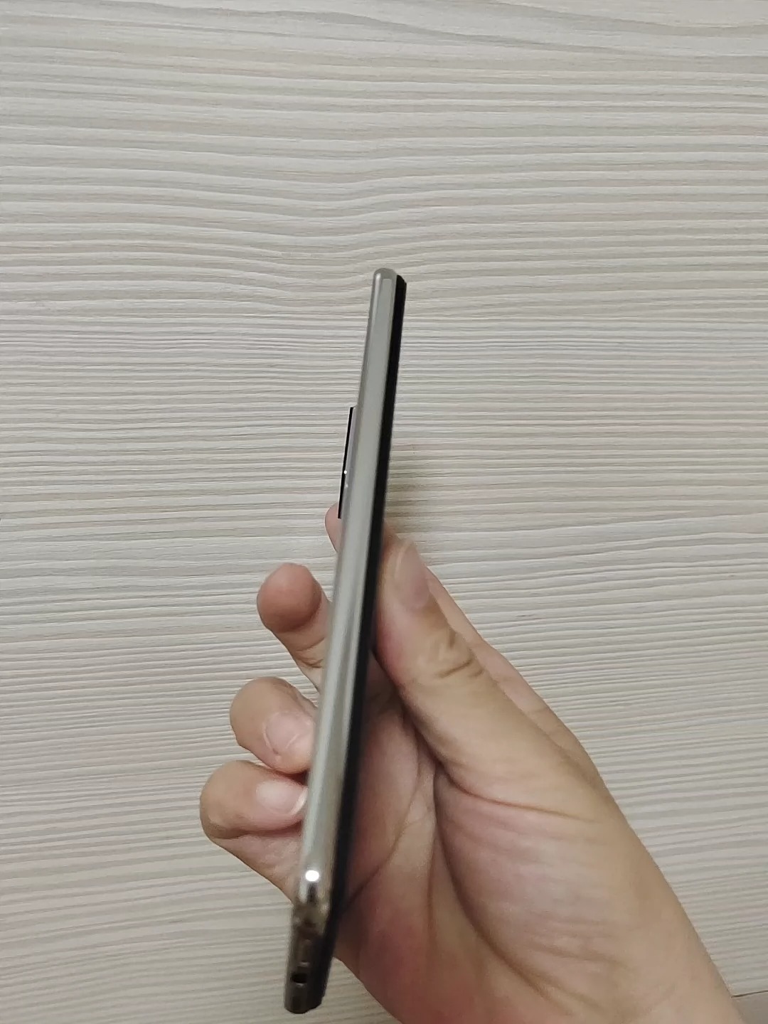 vivo S7 5G 8+128G手机 高通骁龙765 处理器 一体化双模5G 触摸灵敏二手机 有更换过一次最好国产屏。没有屏幕指纹,别的功能正常,原装系!触摸 vivo S7 5G 8+128G手机 高通骁龙765 处理器 一体化双模5G 触摸灵敏二手机 有更换过一次最好国产屏。没有屏幕指纹,别的功能正常,原装系!触摸